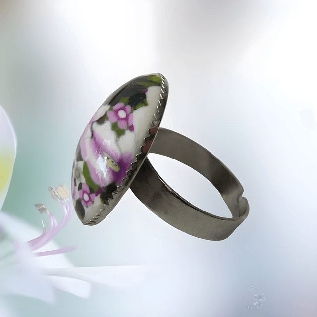Bague ronde florale pensée mauve