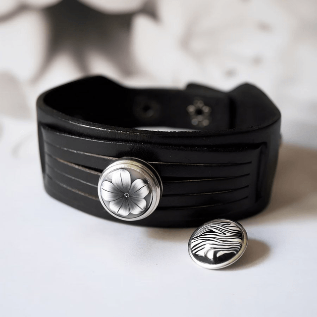 Bracelet large homme cuir noir fleur noire