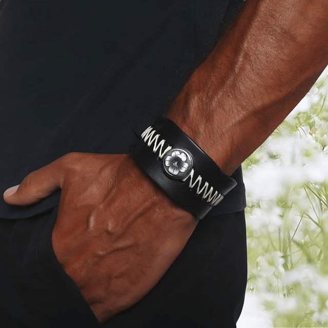 Bracelet large homme cuir noir fleur