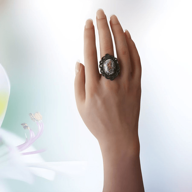 Bague rétro ovale mandala mauve jaune