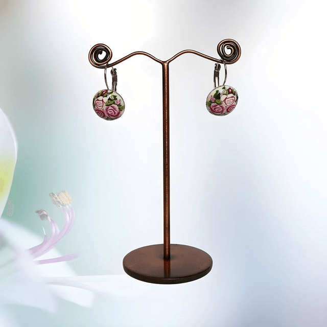 Boucles d'oreilles petites dormeuses trois roses