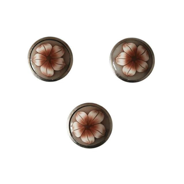 Bouton pression fleur marron blanc